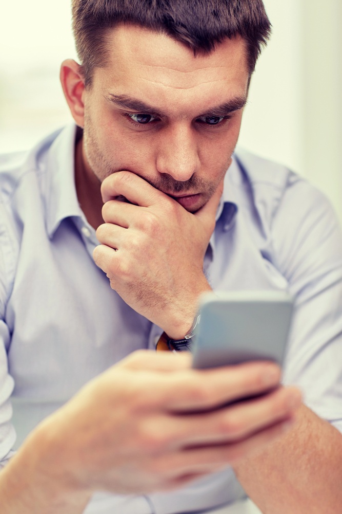 17 Signs Your Long-Distance Relationship Is Slowly Falling Apart