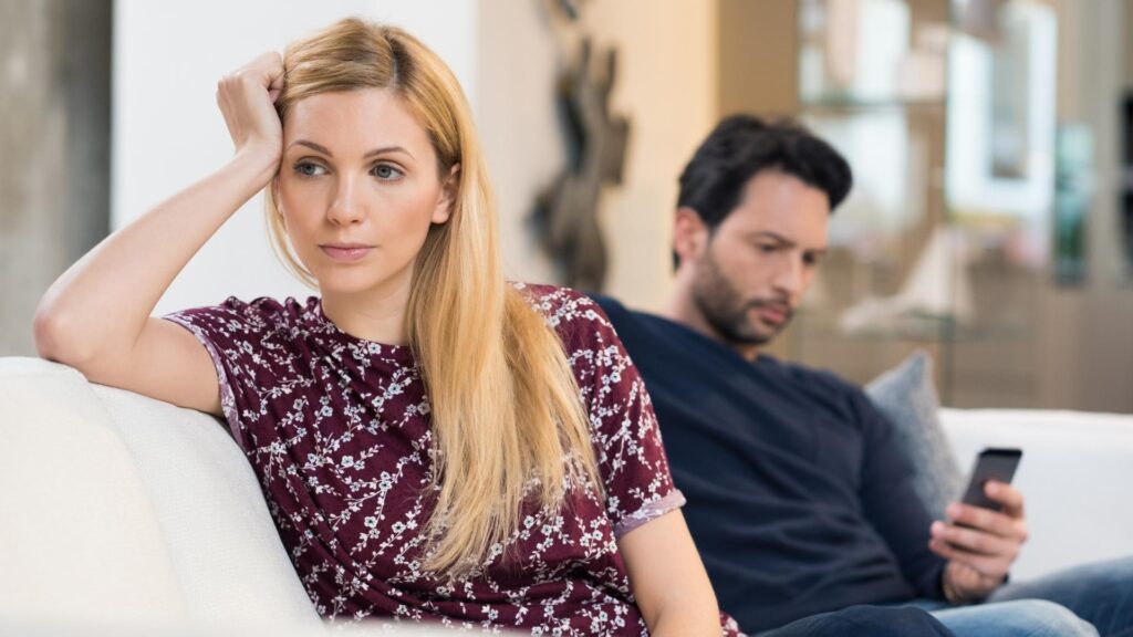 angry woman not responding to her man
