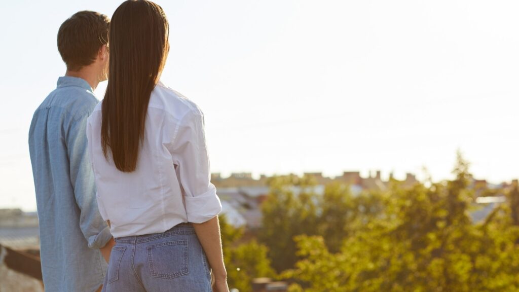 How Often Should You Talk in a Long-Distance Relationship?