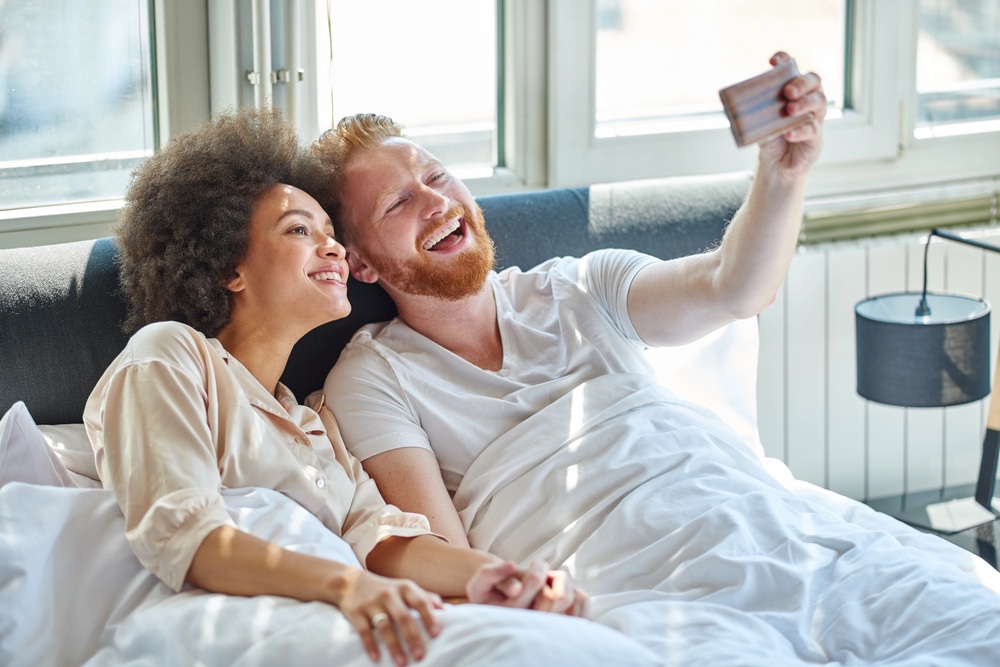 25 Signs Your Long-Distance Relationship Is Built to Last
