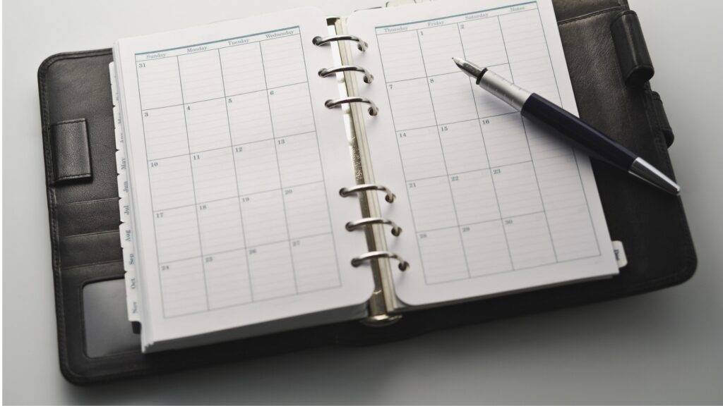 29 Monthly Care Package Themes for long distance couple

