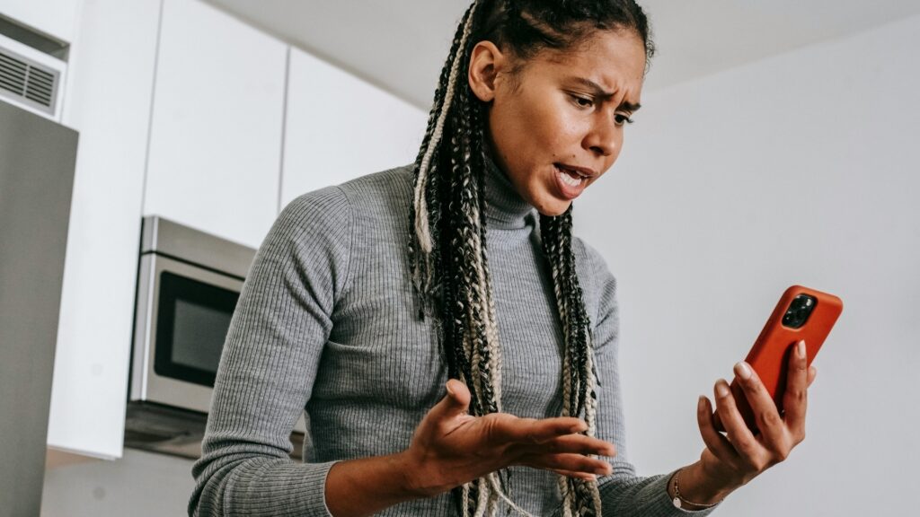 lady judging the whole essence of her relationship because of a text message