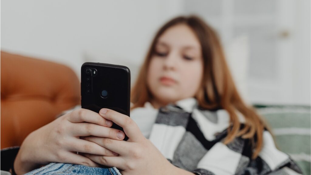 lady keeping tabs on her long distance partner
