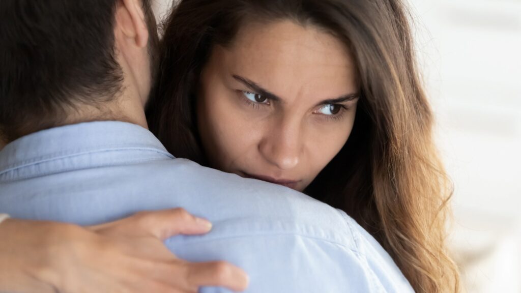 17 Signs Your Long-Distance Relationship Is Slowly Falling Apart