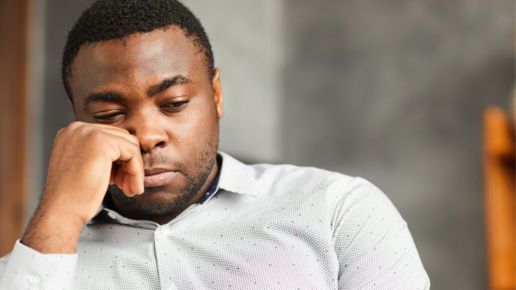 man tired of complaining about the behaviour of his long-distance girlfriend