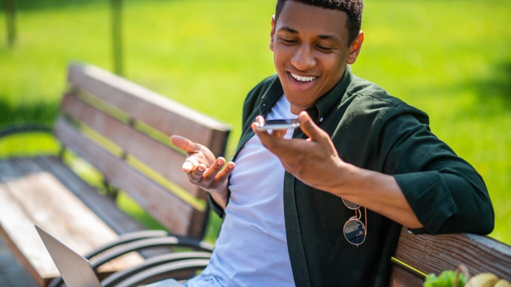 man talking to his romantic girlfriend over the phone