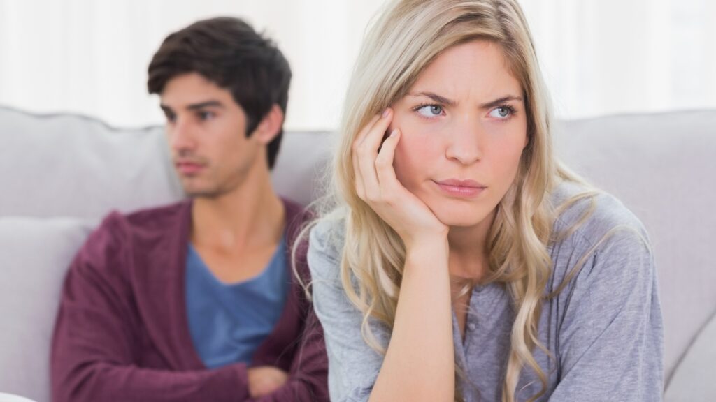 25 Conversation Mistakes That Push Couples Apart

