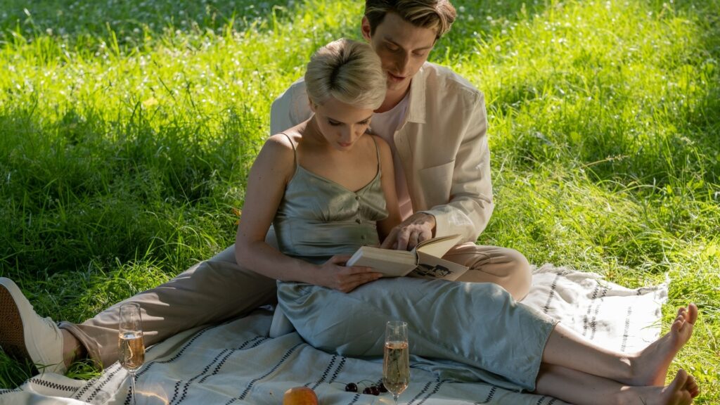 31 Book Date Ideas for Couples