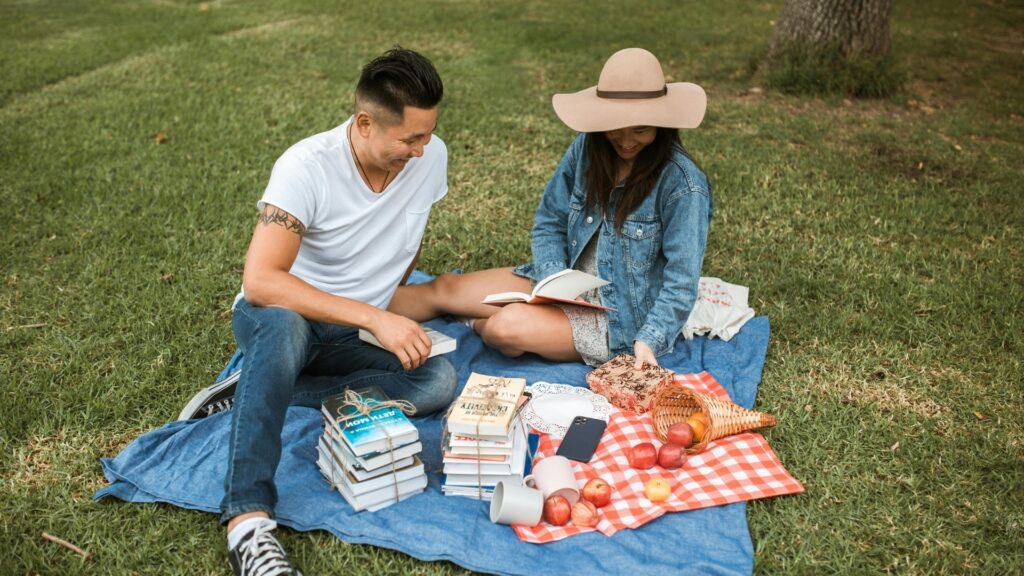 31 Book Date Ideas for Couples