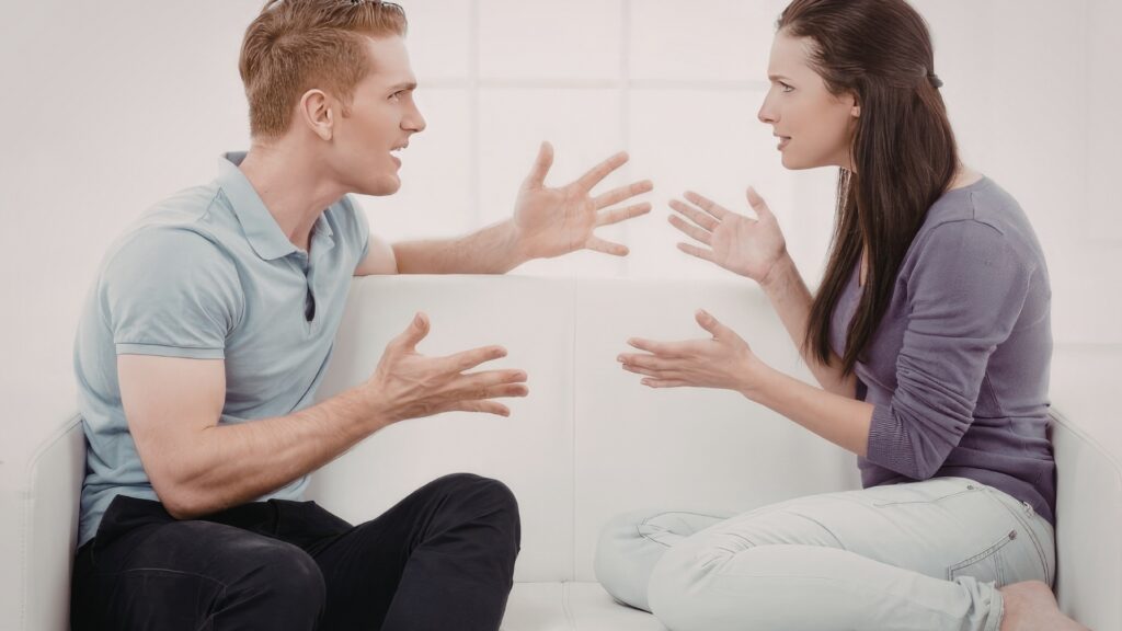 long-distance couple acusing each other
