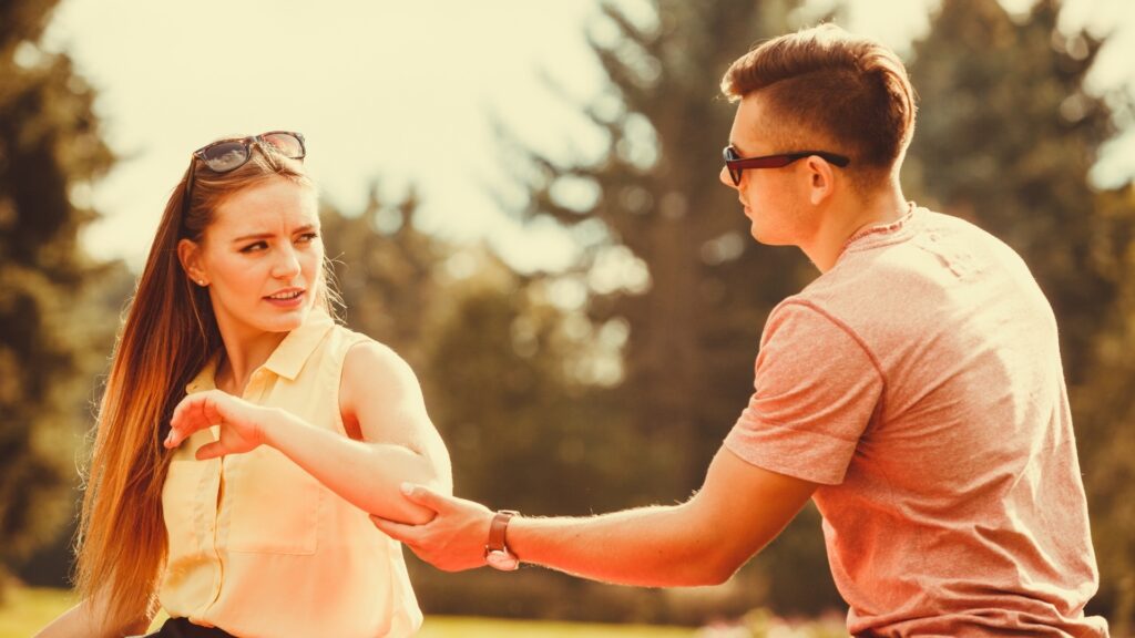 man trying to speak with his long distance partner after he got her a gift she didn't like