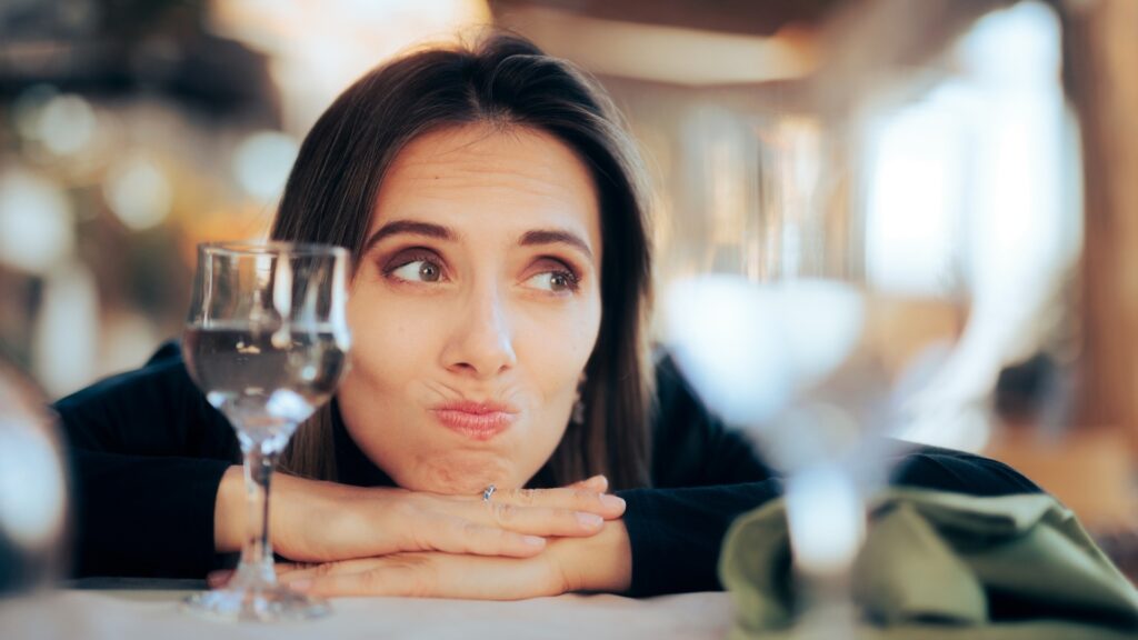 The Date Night Mistakes That Make Calls Feel Like Interviews

