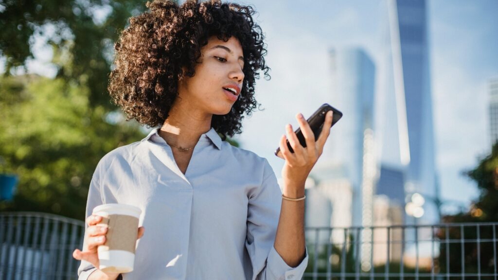 How to Avoid Misunderstandings Over Text in long distance relationships
