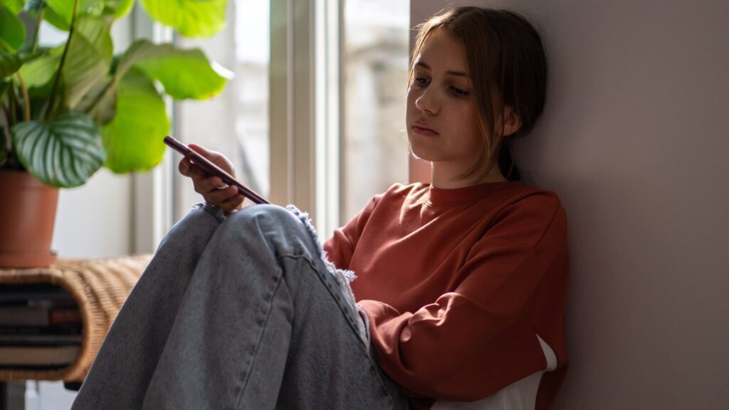 lady feeling judged by her long-distance partner