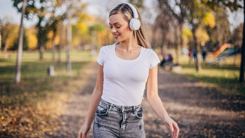 Learn how to stop feeling lonely in a long-distance relationship with practical, healthy strategies that strengthen your connection without pulling away.