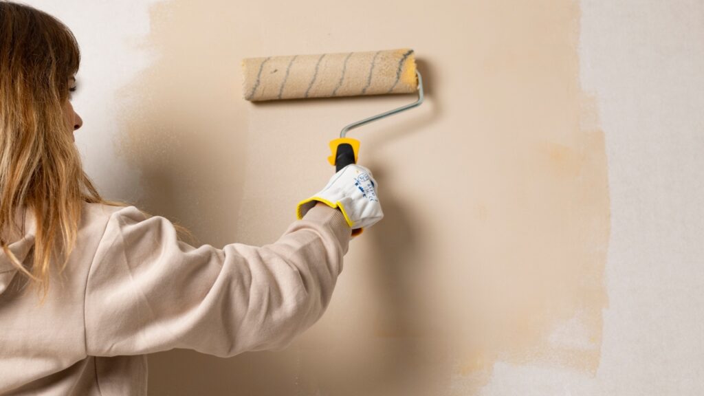 lady painting a wall