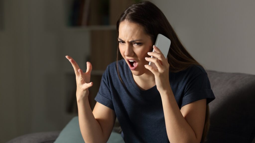 25 Conversation Mistakes That Push Couples Apart
