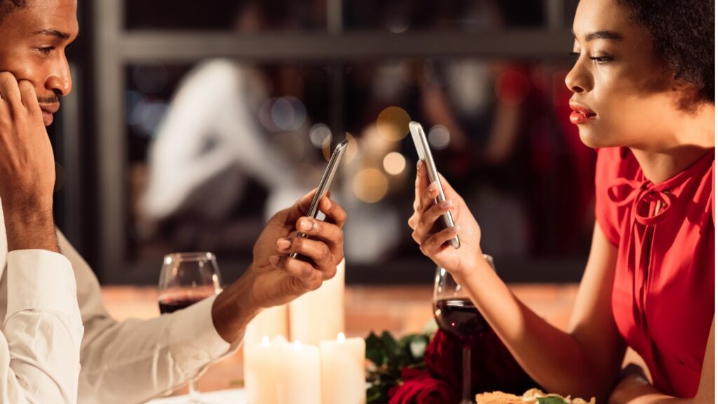 couple less connected during a date