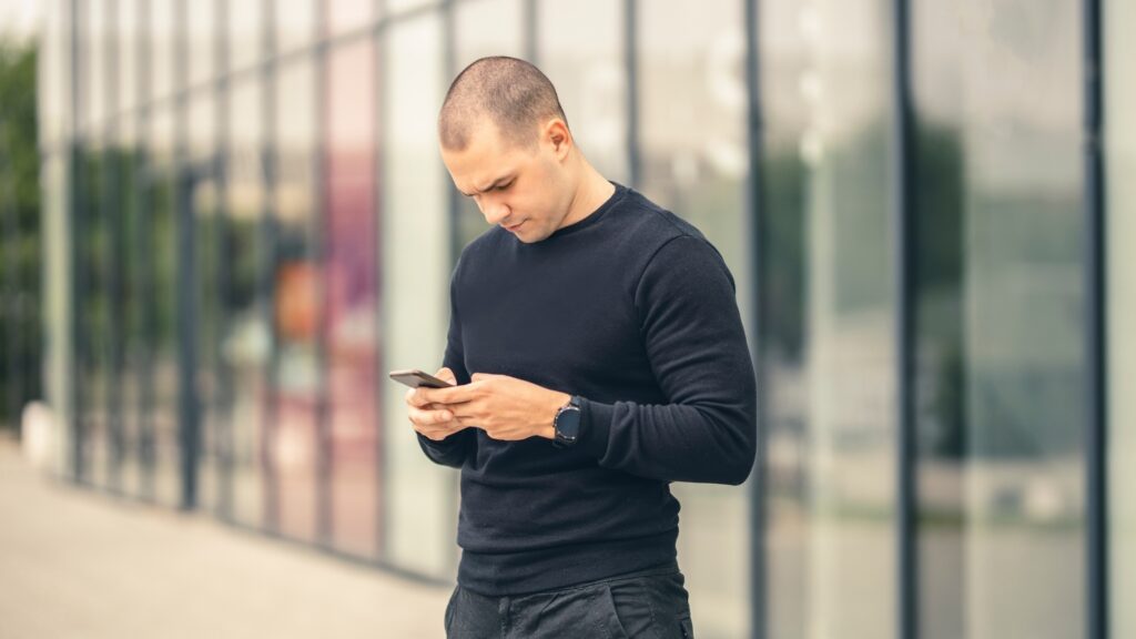 How to Avoid Misunderstandings Over Text in long distance relationships

