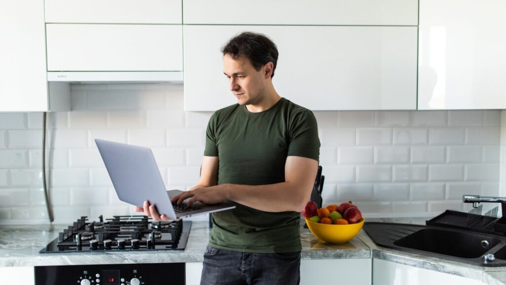 29 Romantic Cooking Dates Ideas Over Video