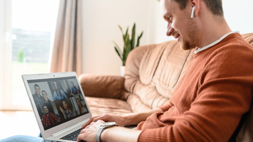 27 Fun Zoom Games for Long Distance Couple