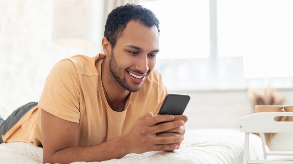 25 Conversation Mistakes That Push Couples Apart
