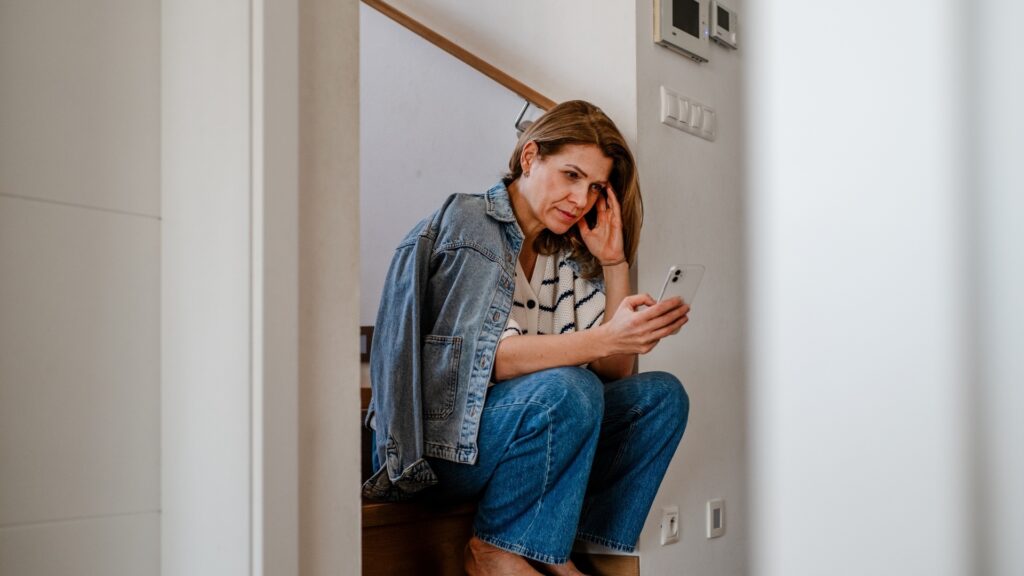 17 Signs Trust Is Slowly Breaking Down