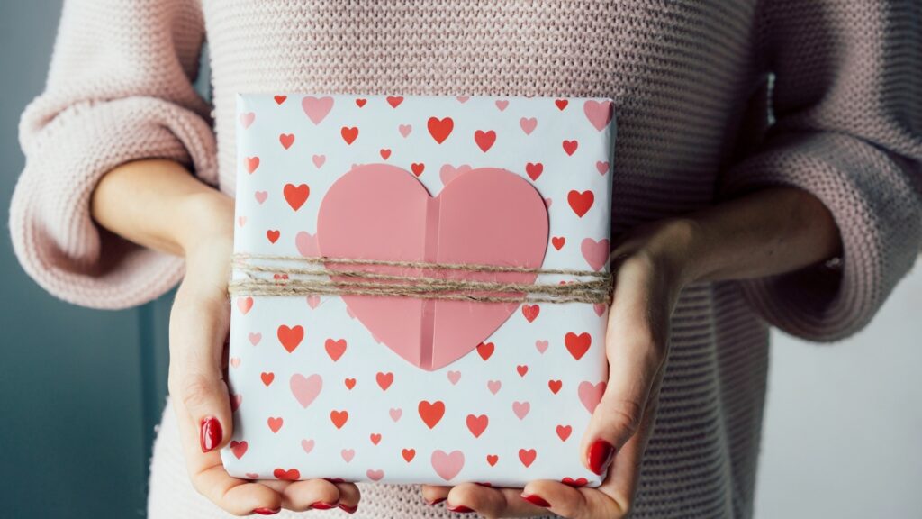 DIY Romantic Gifts Anyone Can Make