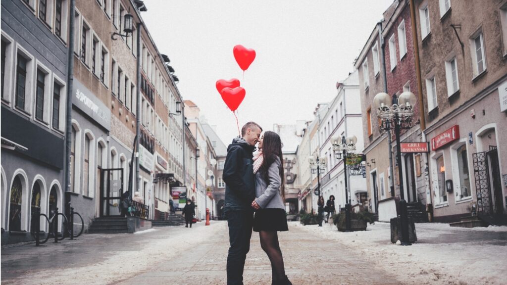 long distance couple being all lovey dovey on the street