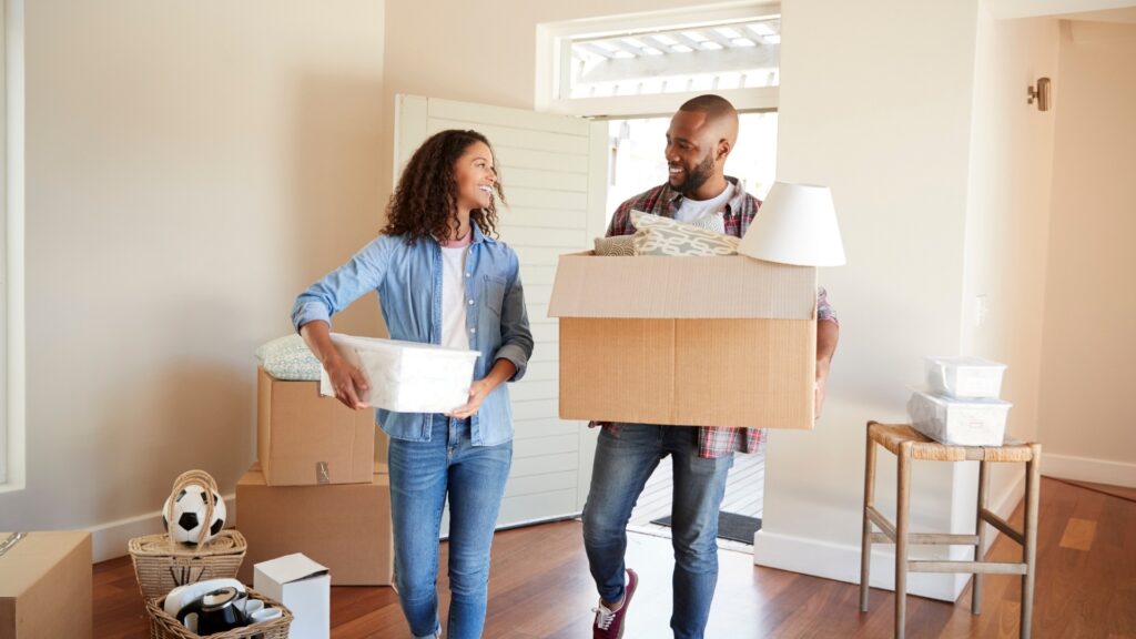 long distance couple moving into their new space