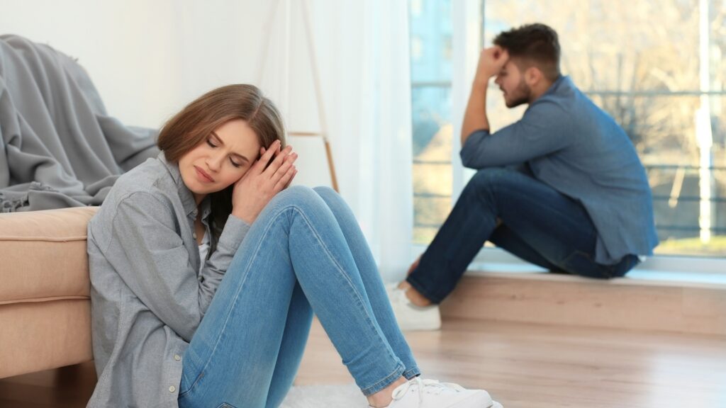 couple feeling bad because of their dashed expectations 