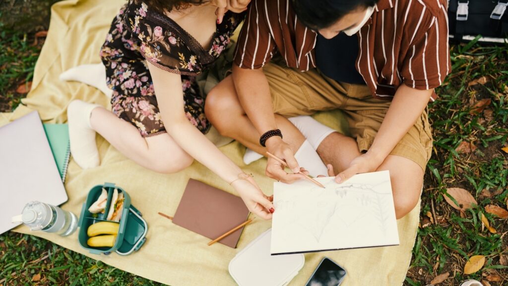 couple making a sketch