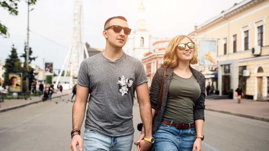 How to Choose the Right City Together