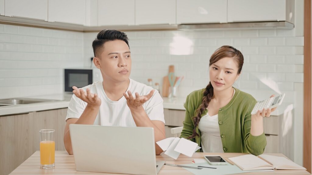 17 Questions to Ask Before Booking Flights