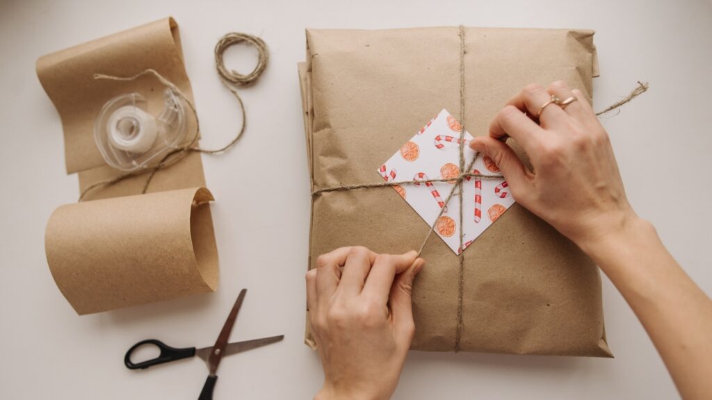 25 Care Package Ideas That Never Get Old