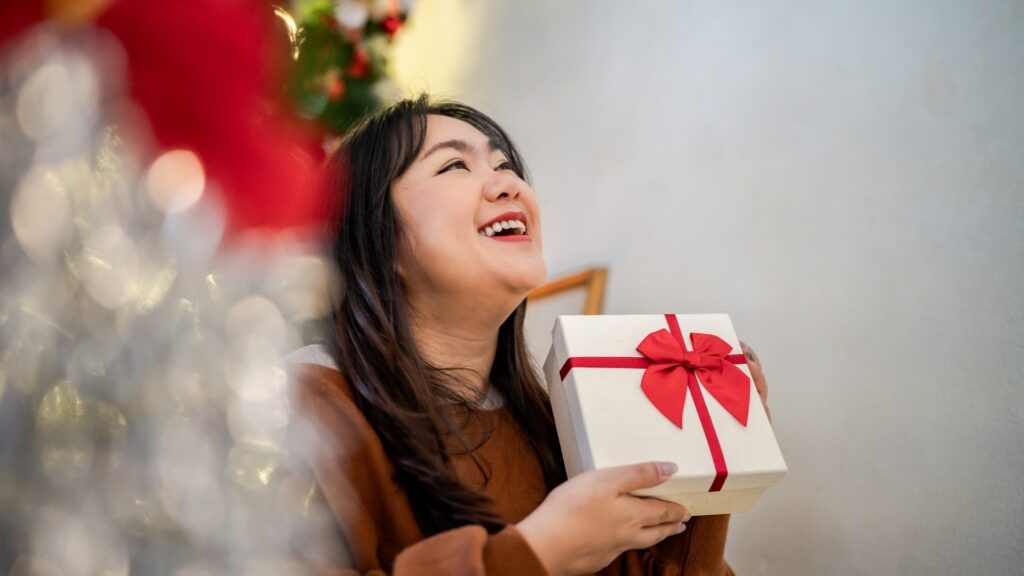 23 Monthly Surprise Box Ideas for long distance couples