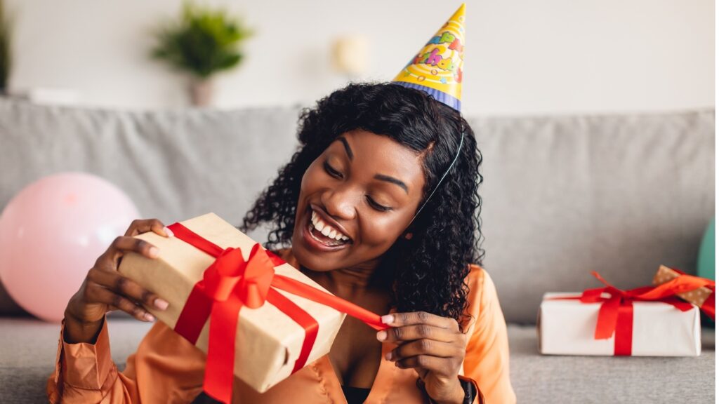 23 Monthly Surprise Box Ideas for long distance couples