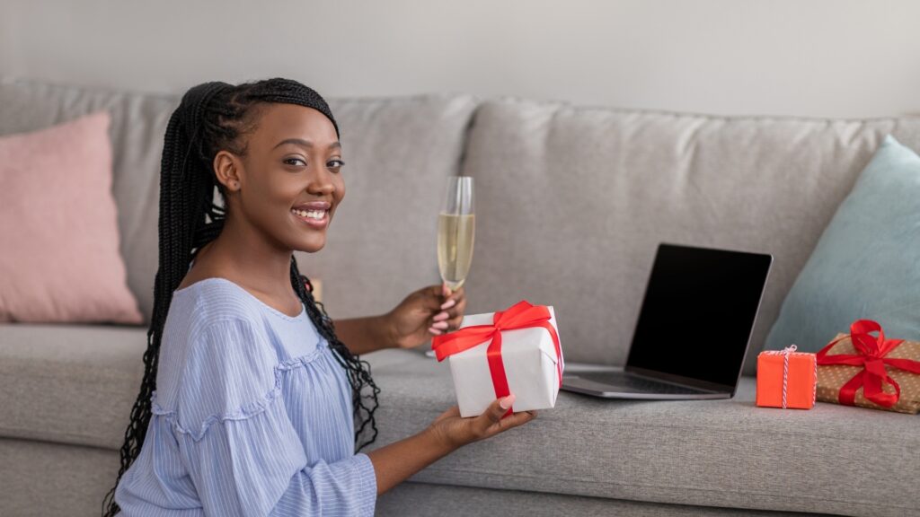 23 Monthly Surprise Box Ideas for long distance couples