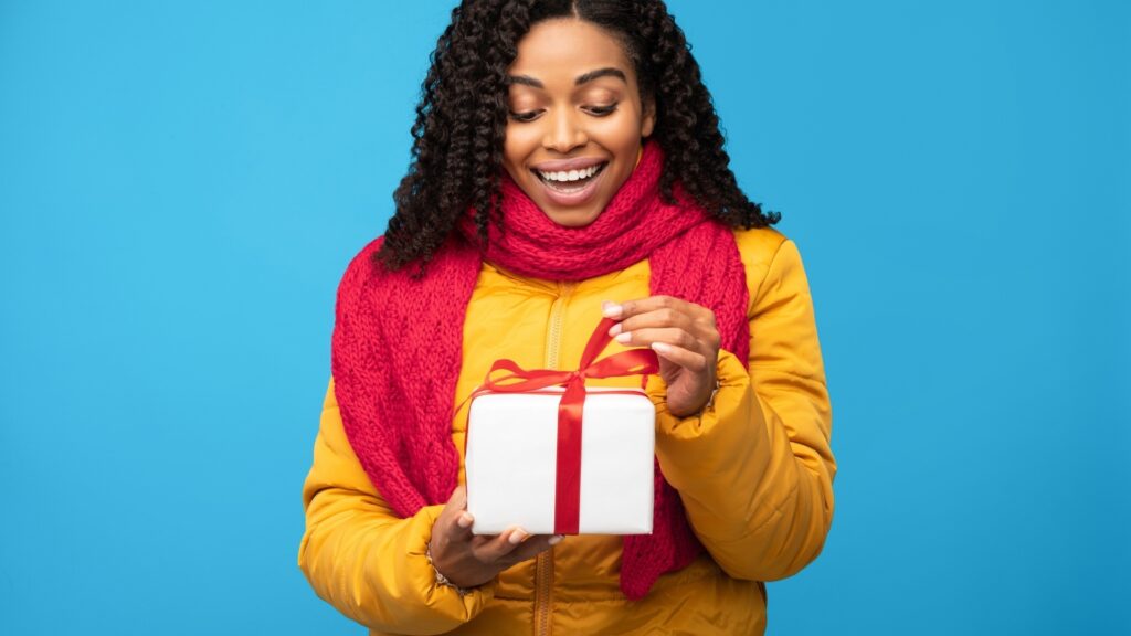 23 Monthly Surprise Box Ideas for long distance couples