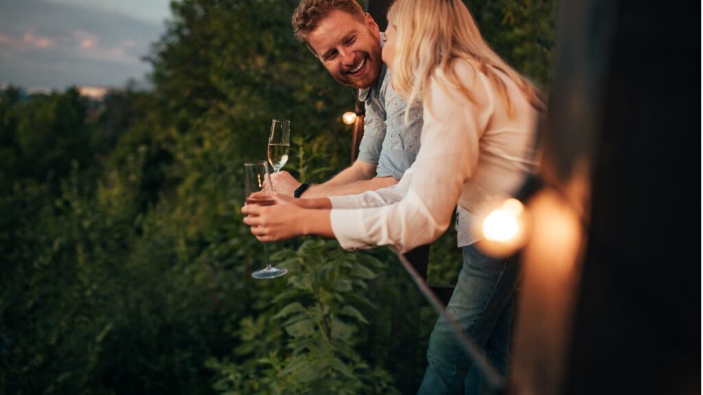 Things Nobody Tells You About Finally Meeting