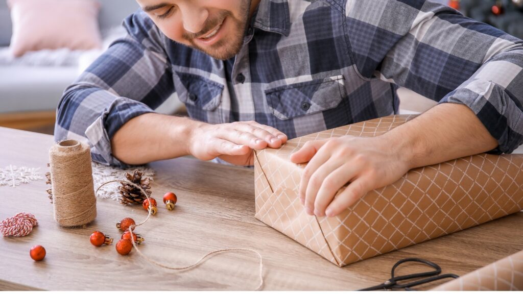 The Best Personalized Gifts for Long-Distance Couples