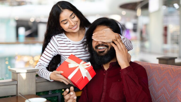 23 Best Gifts for Your Long-Distance Boyfriend