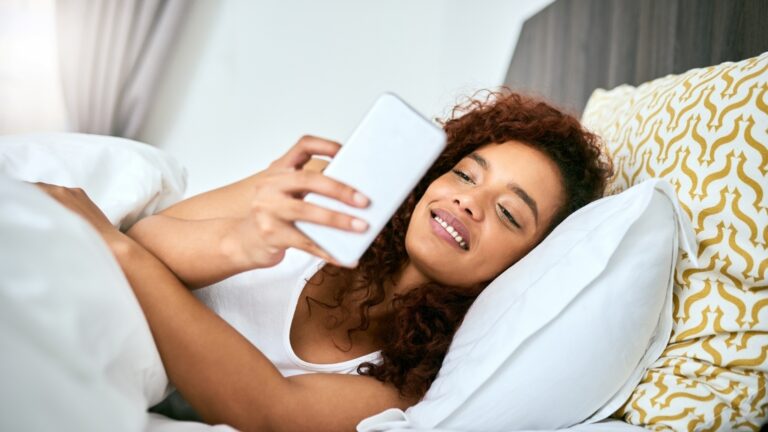 100 Good Morning Text Ideas for Long-Distance Couples