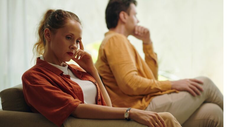15 Signs Your Relationship Is Slowly Drifting Apart (Before You Even Notice)