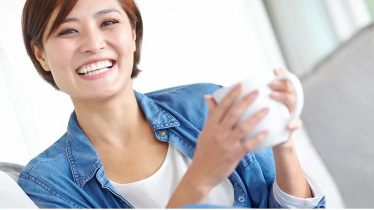 Things Your Long-Distance Partner Secretly Wishes You'd Send