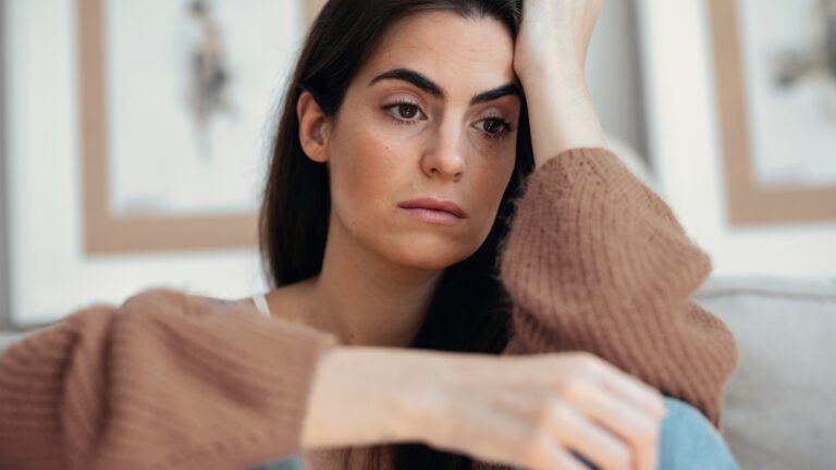 Real Reasons Why You’re Constantly Overthinking